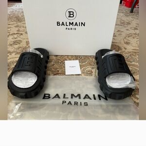 SOLD-SOLD- SOLD -         Brand new Balmain Ari women slides